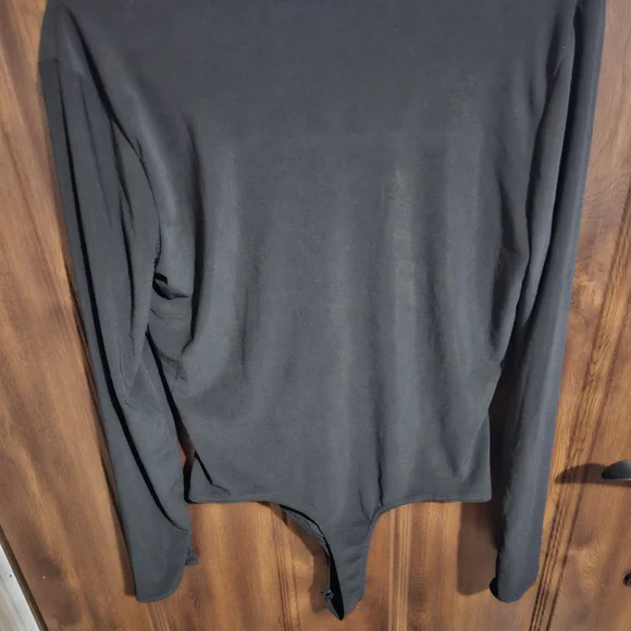 Fashion Nova Elegant Black Long Sleeve Bodysuit - Picture 7 of 7